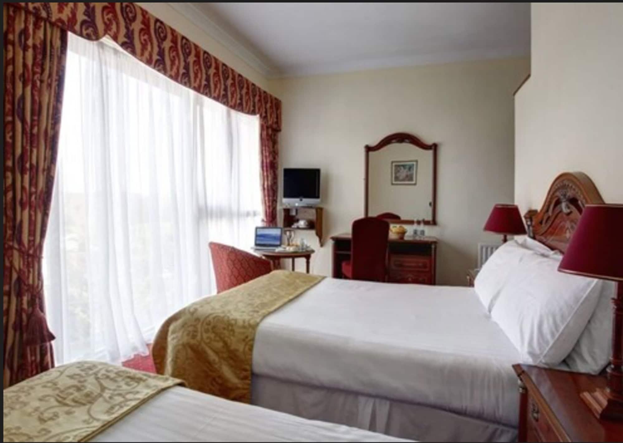 The Royal Hotel & Leisure Centre Bray Ngoại thất bức ảnh