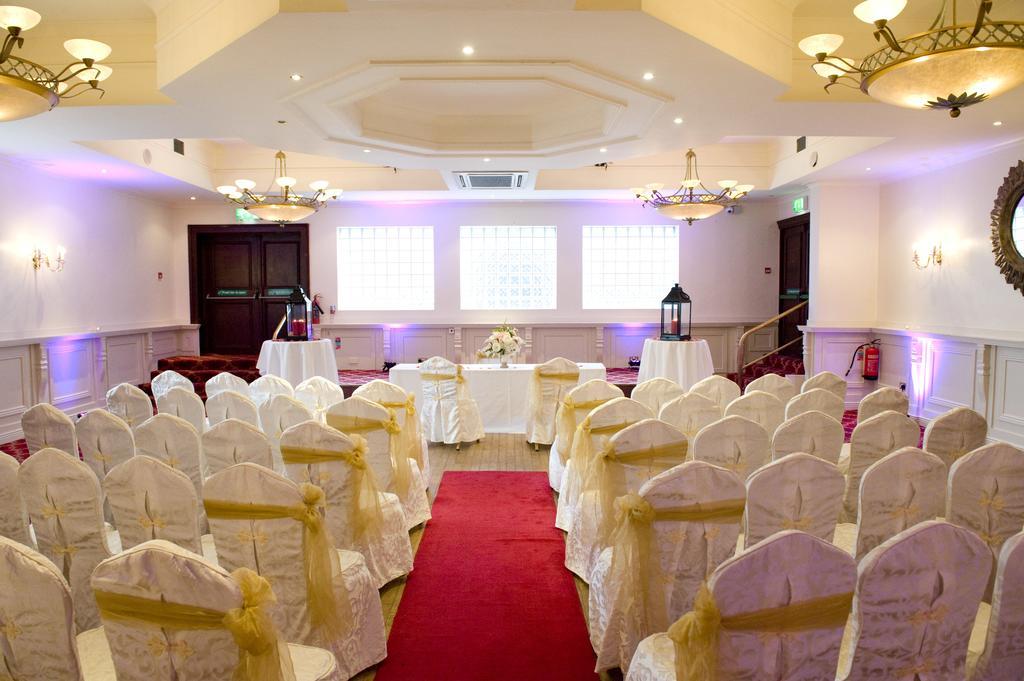 The Royal Hotel & Leisure Centre Bray Ngoại thất bức ảnh