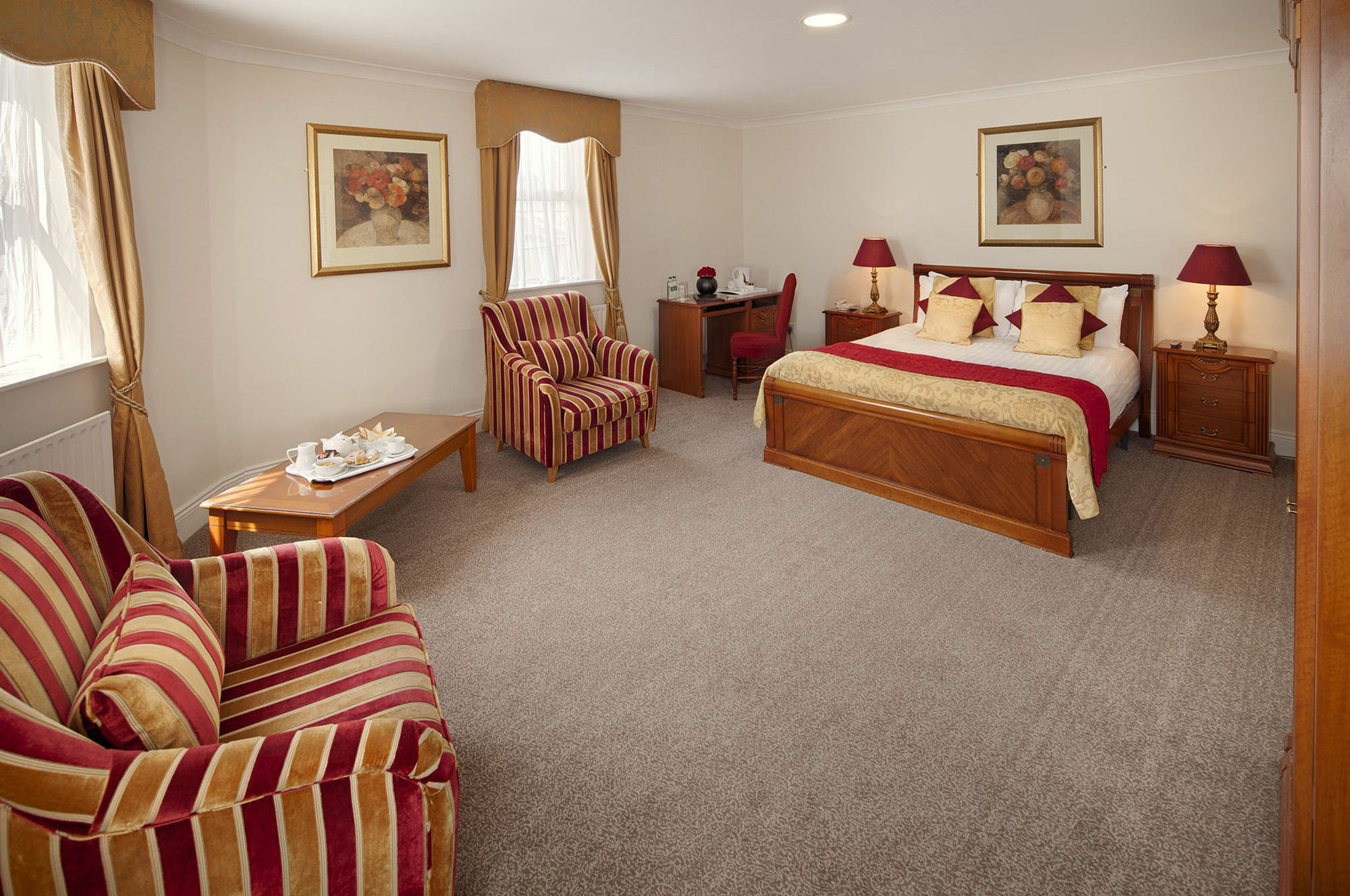 The Royal Hotel & Leisure Centre Bray Ngoại thất bức ảnh